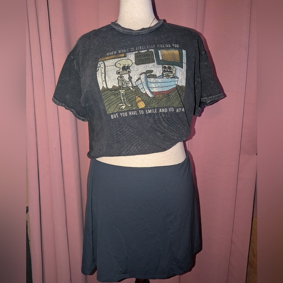 Nickelodeon Tops - Nickelodeon SpongeBob Square‎ Pants Crop Shirt XL